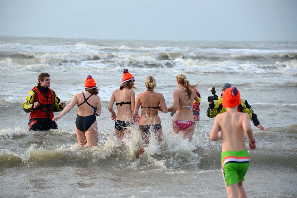 ../Images/Nieuwjaarsduik Nederzandt 2015 119.jpg
